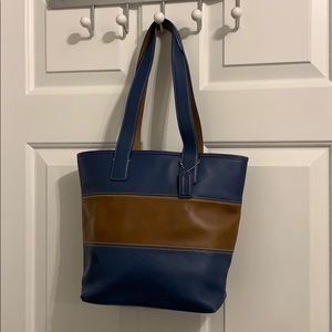 Coach bucket tote handbag purse